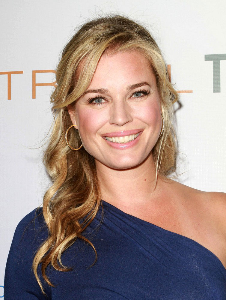 Rebecca Romijn Gave Tribute to Dead Producer Pal