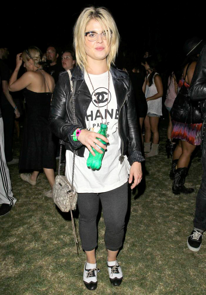 Kelly Osbourne Criticizes Miley Cyrus' Dad