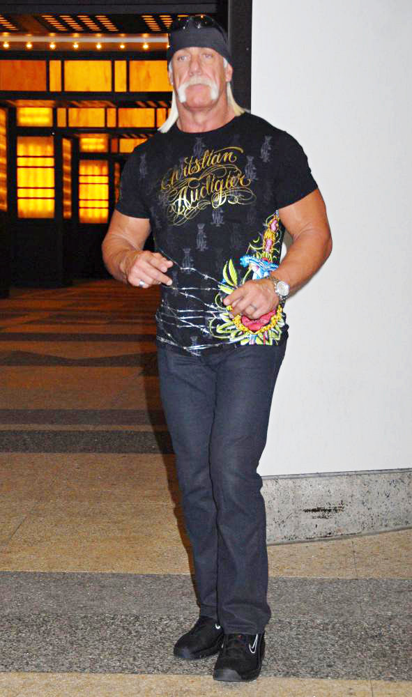 Mother's Day Makes Hulk Hogan Recalls Family Memories