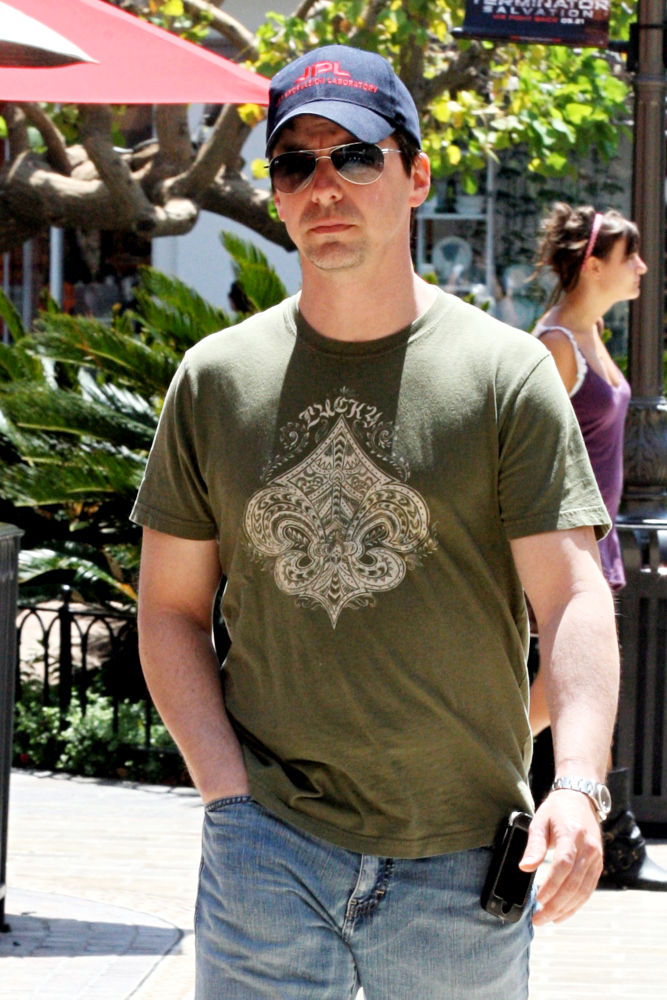 Sean Hayes Reveals His Sexuality After Partner's Health Scare