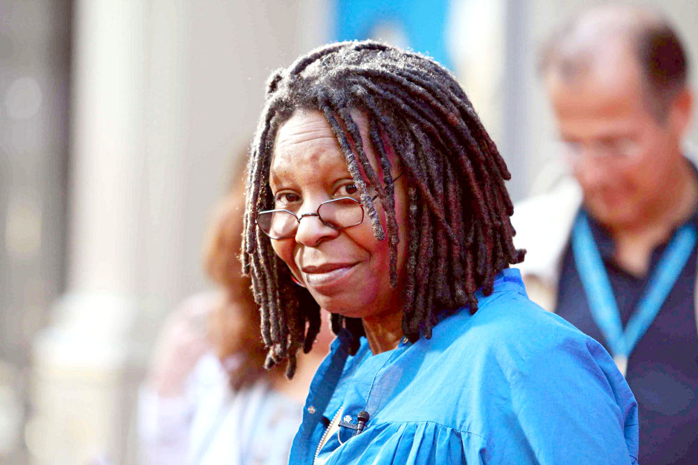 British Prime Minister Gets Surprise Visit From Whoopi Goldberg