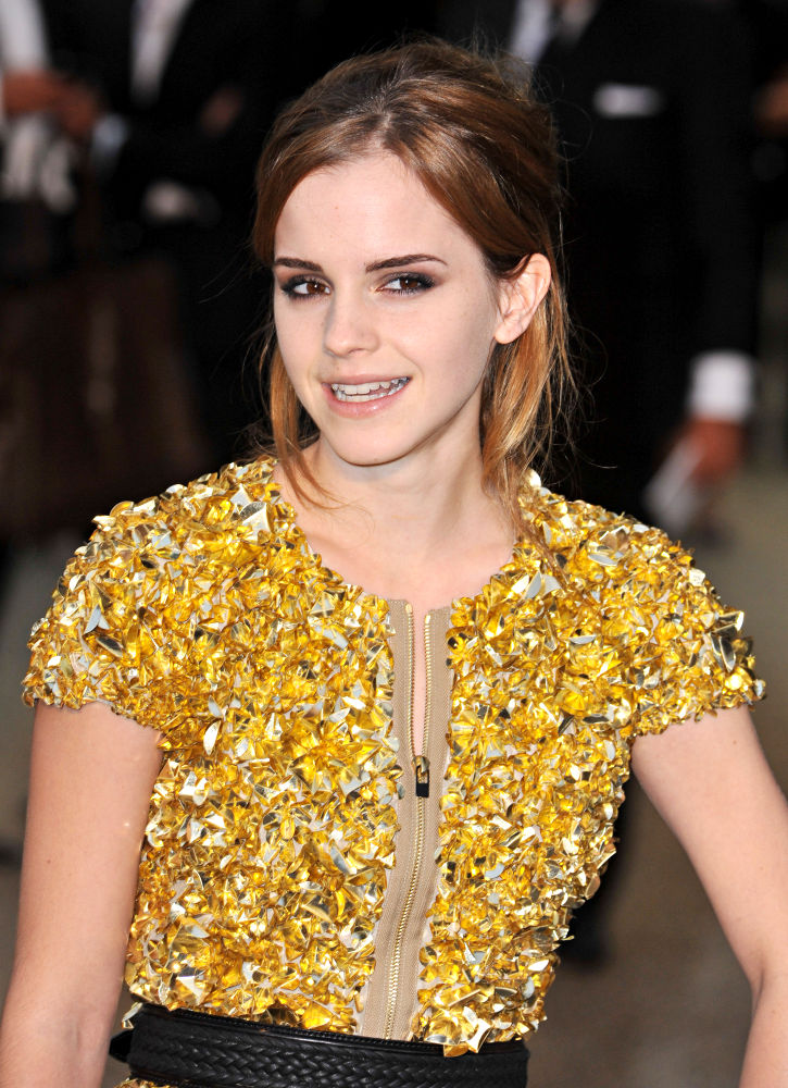 Emma Watson's Nude Picture Is Fake