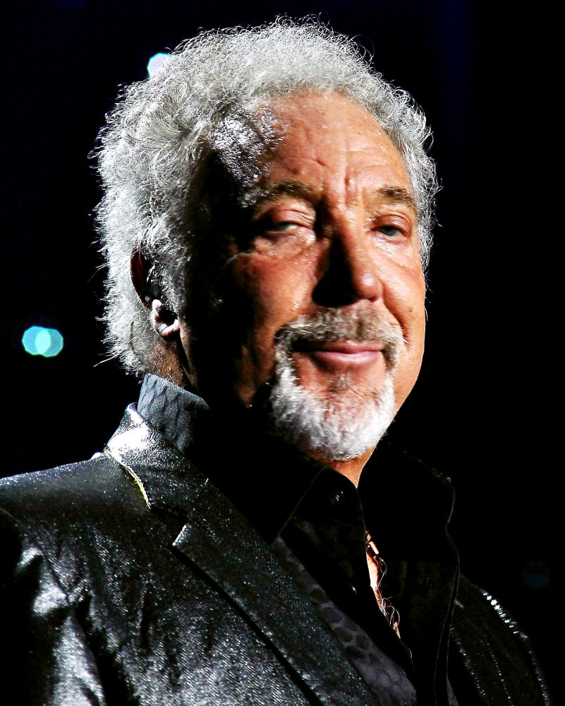 Tom Jones' War-of-Words With Label Bosses Was NOT Publicity Stunt