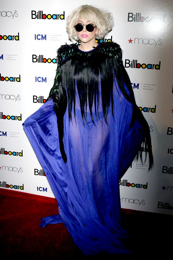 Lady GaGa's 'The Fame' Reaches Platinum in Downloads
