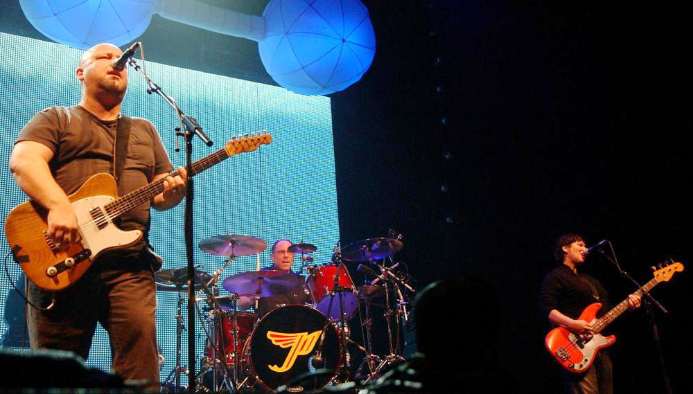 Pixies Urged to Record by Bono