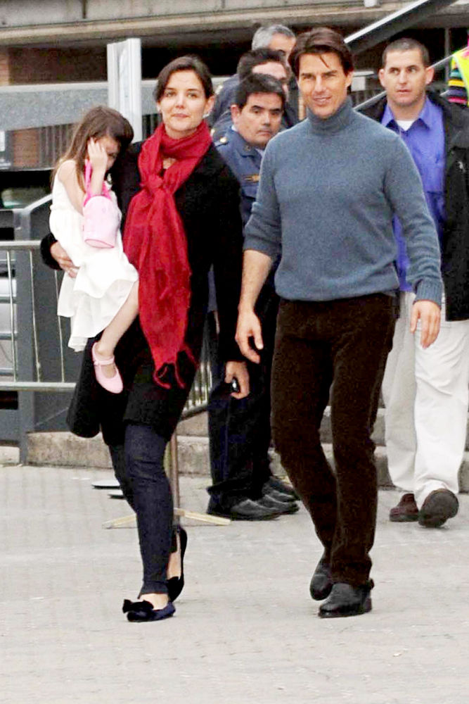 Tom Cruise and Katie Holmes' Daughter Loves Broadway 'Mary Poppins'