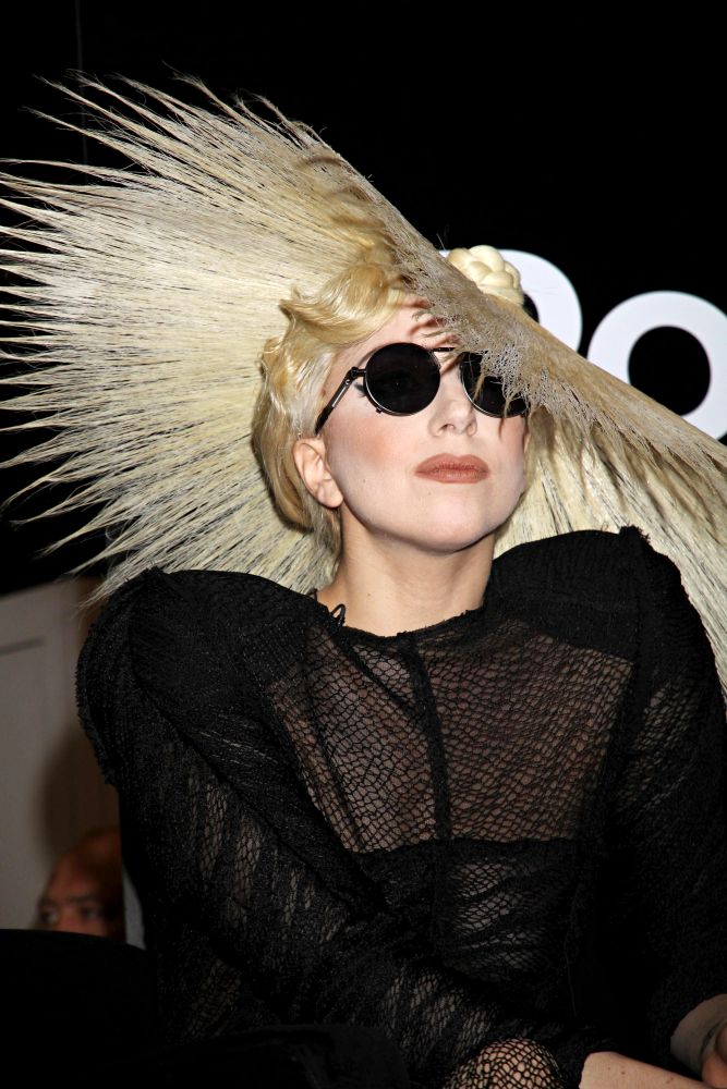 Lady GaGa Confronted Fan for Taking Her Picture