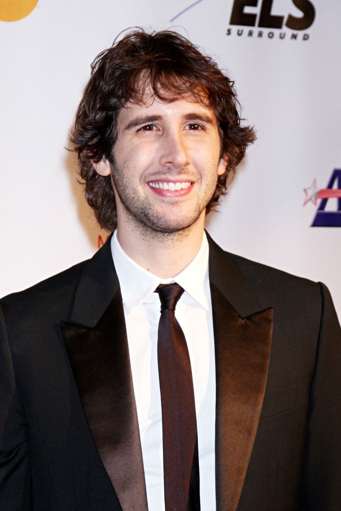 Josh Groban's New Album to Feature Foreign Track