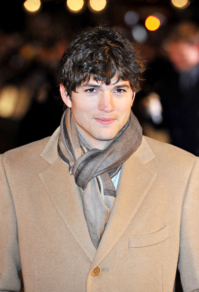 Ashton Kutcher Amazed by Tattoo of Himself