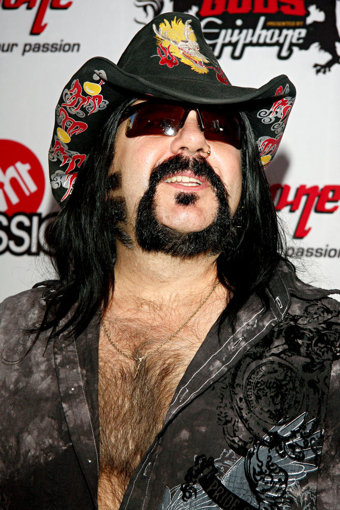 Rocker Vinnie Paul Has Written New Cookbook
