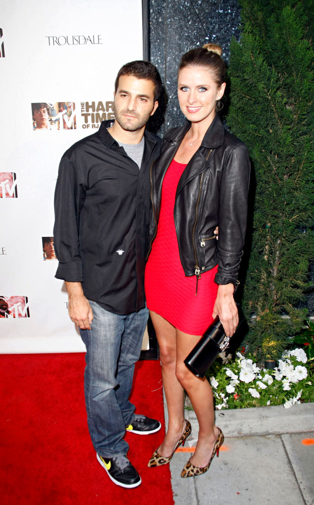 Nicky Hilton Denies Engagement Rumor