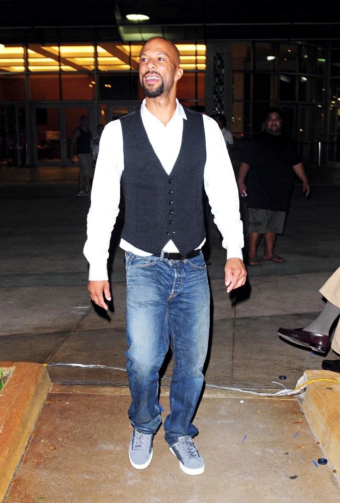 Common Would Help Obama in Chicago Campaign