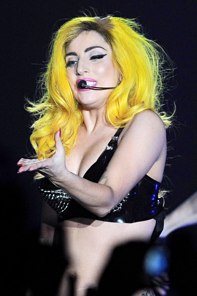 Lady GaGa's Fan Who Wants to Die With Her Gets Restraining Order