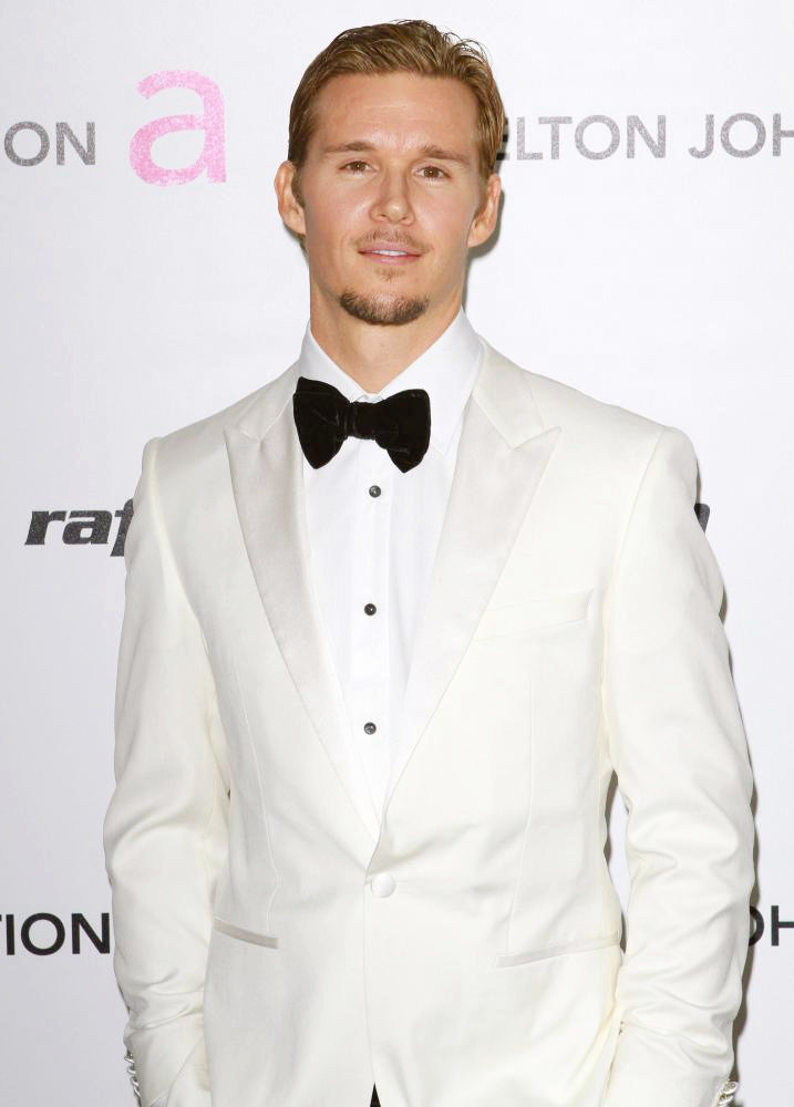 Ryan Kwanten Comes to the Rescue of Injured Man