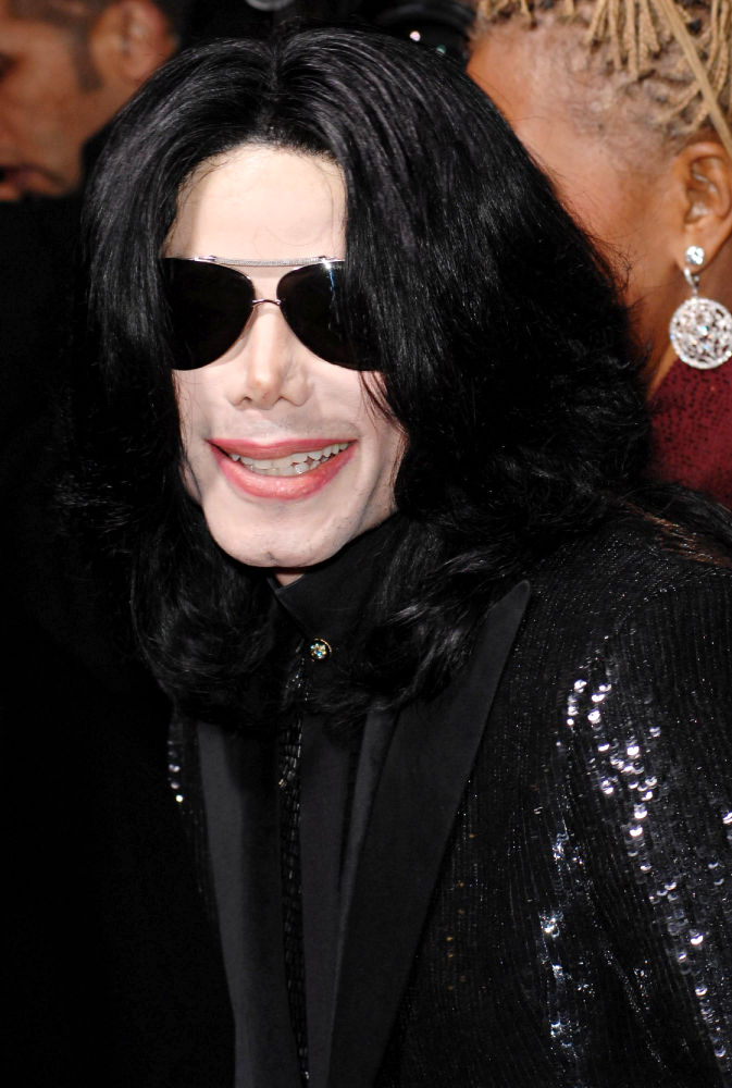 Michael Jackson's Photos Sold for $265,000