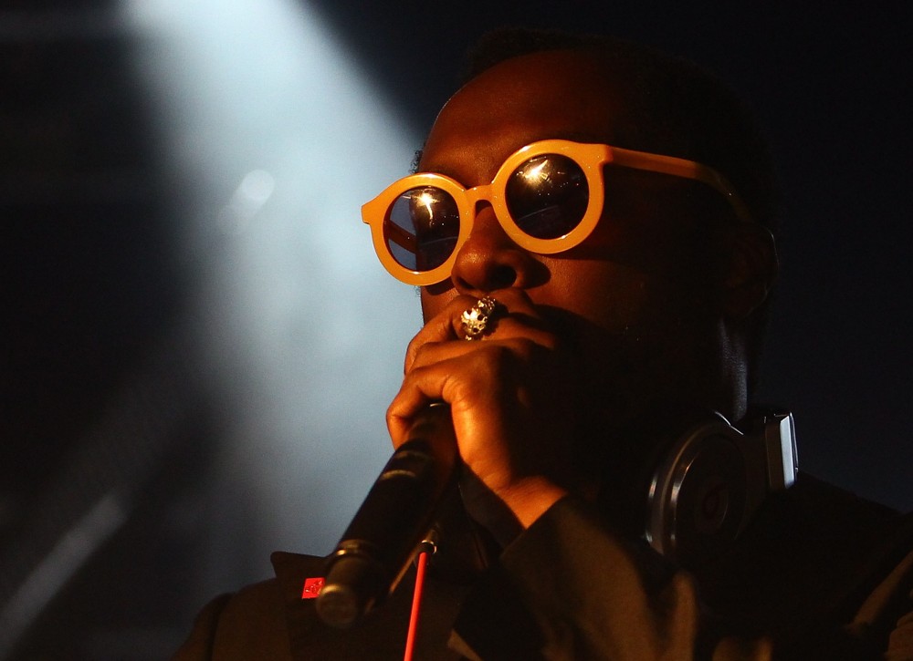 will.i.am Serving as DJ During A Set at The EF Summeranza Student Exchange Event