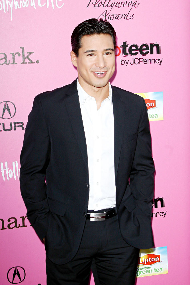 Dad-to-Be Mario Lopez Pitching a Reality Show