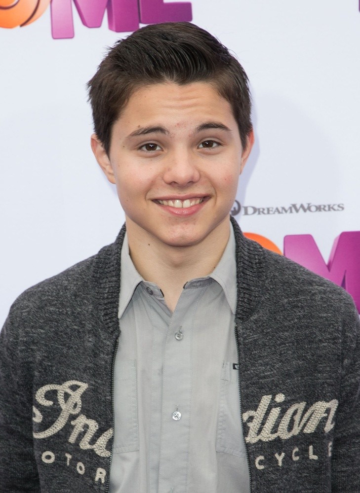 Зак каллисон. Зак Каллисон 2022. Зак Каллисон сейчас. Zach Callison in croptop.