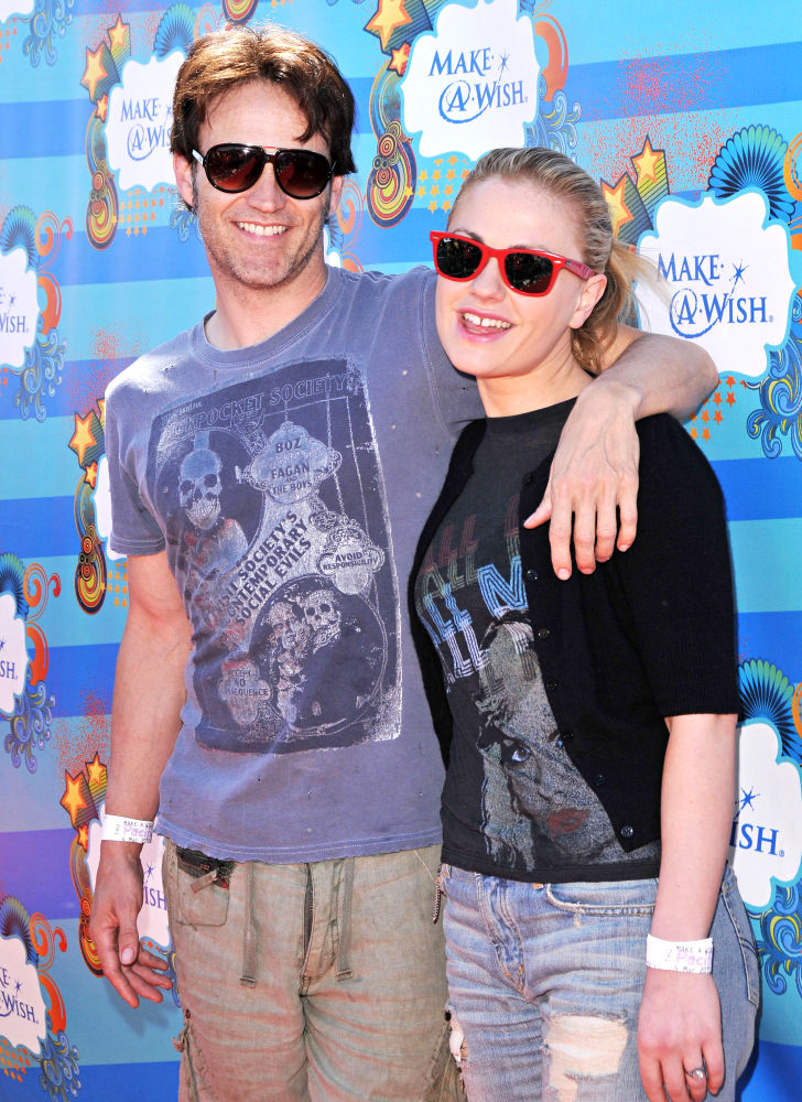 Anna Paquin And Stephen Moyer Flashed Their Wedding Rings Stephen Moyer Anna Paquin